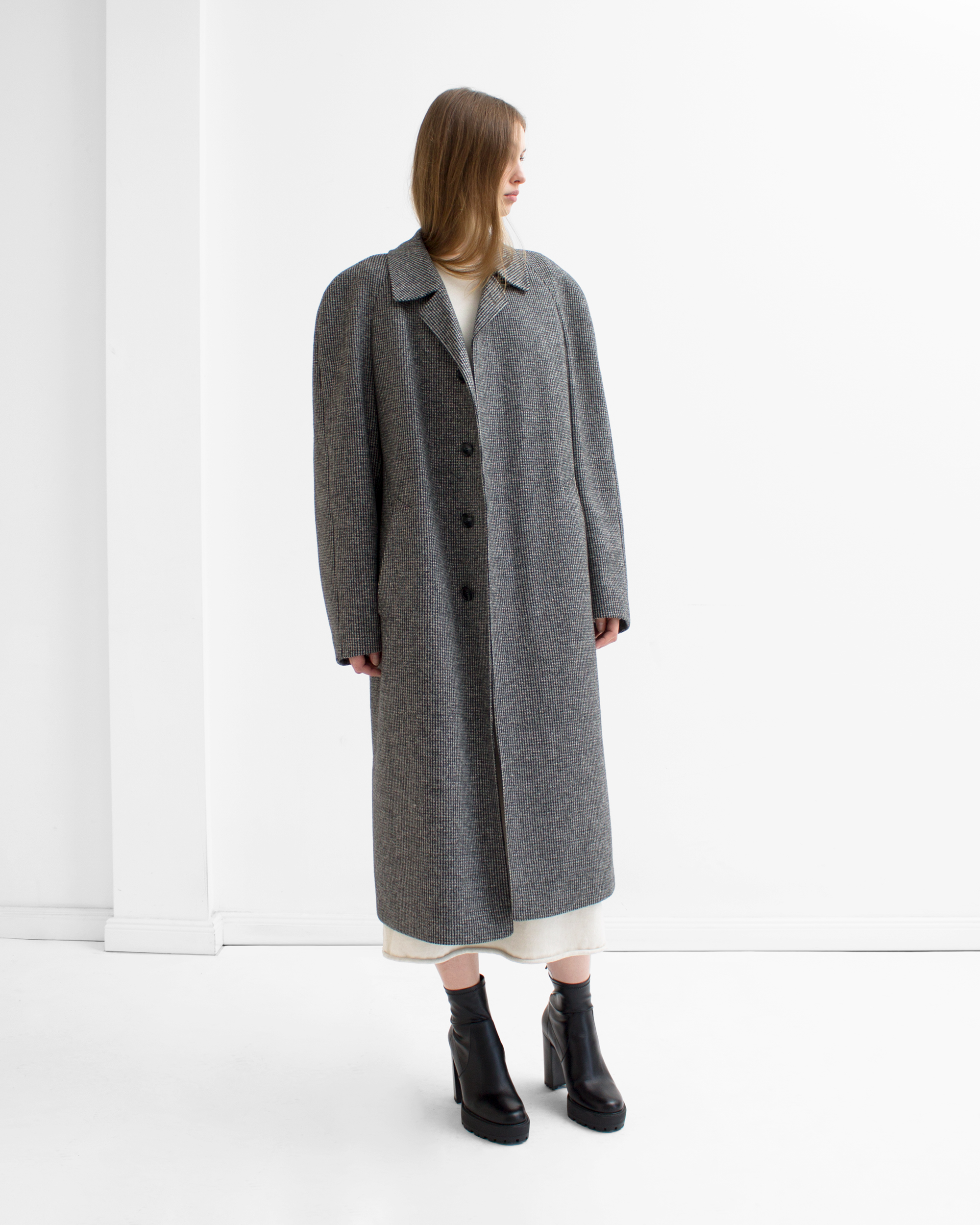 Herringbone long grey oversized vinatge coat 1.jpg