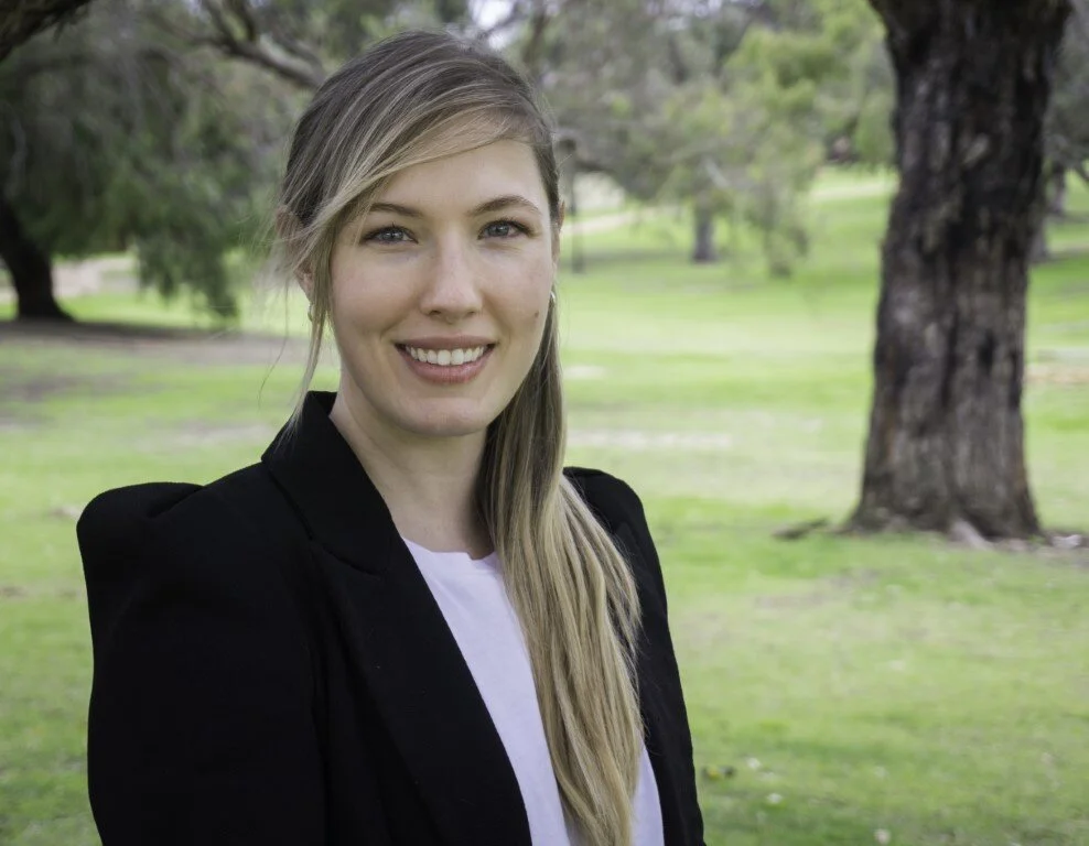 Caitlin Jutsum (Medium).jpg