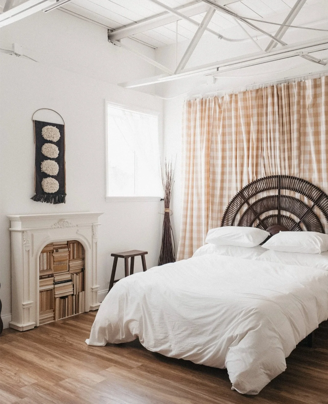 🍂 The Autumn Flip is here! 🍂
Our cozy fall setup opens tomorrow, August 2, and runs through mid-October. It&rsquo;s our shortest season, so don&rsquo;t wait to book.

We kept the main room minimal and clean this time around based on your feedback. 