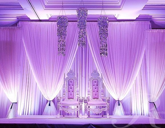 1572be40a51303e5856a430494e09d37--wedding-stage-backdrop-reception-backdrop.jpg