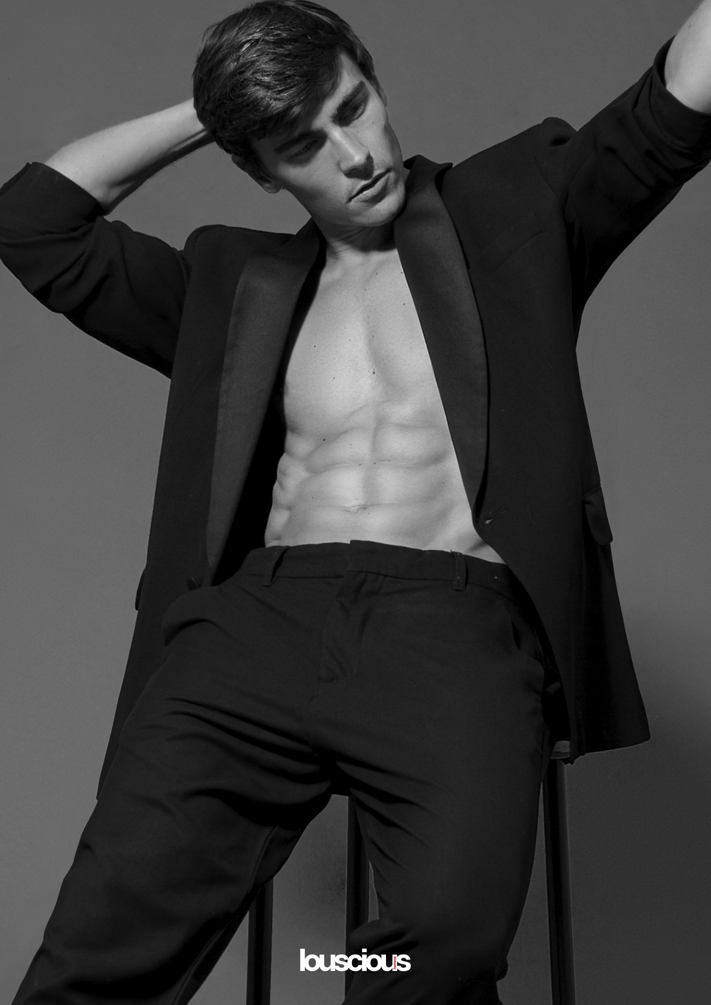 Louscious Homme Online Editorial - Tomas by Gonzalo Pepe_3.jpg