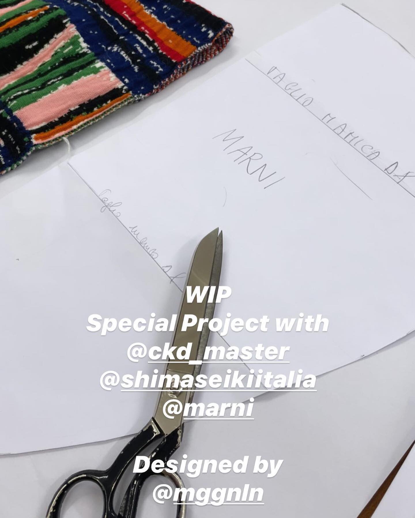 Special projects 🧶✂️ 
Made by MRC
Design: @mggnln for @marni 
With:
@ckd_master 
@shimaseikiitalia 
@accademiacostumeemoda 

#knitwear
#masters
#mrcknitwear
#artisanal
#madeinItaly
#innovation
#textiles
#technicaltextiles
#marni
#textures
#knitting
