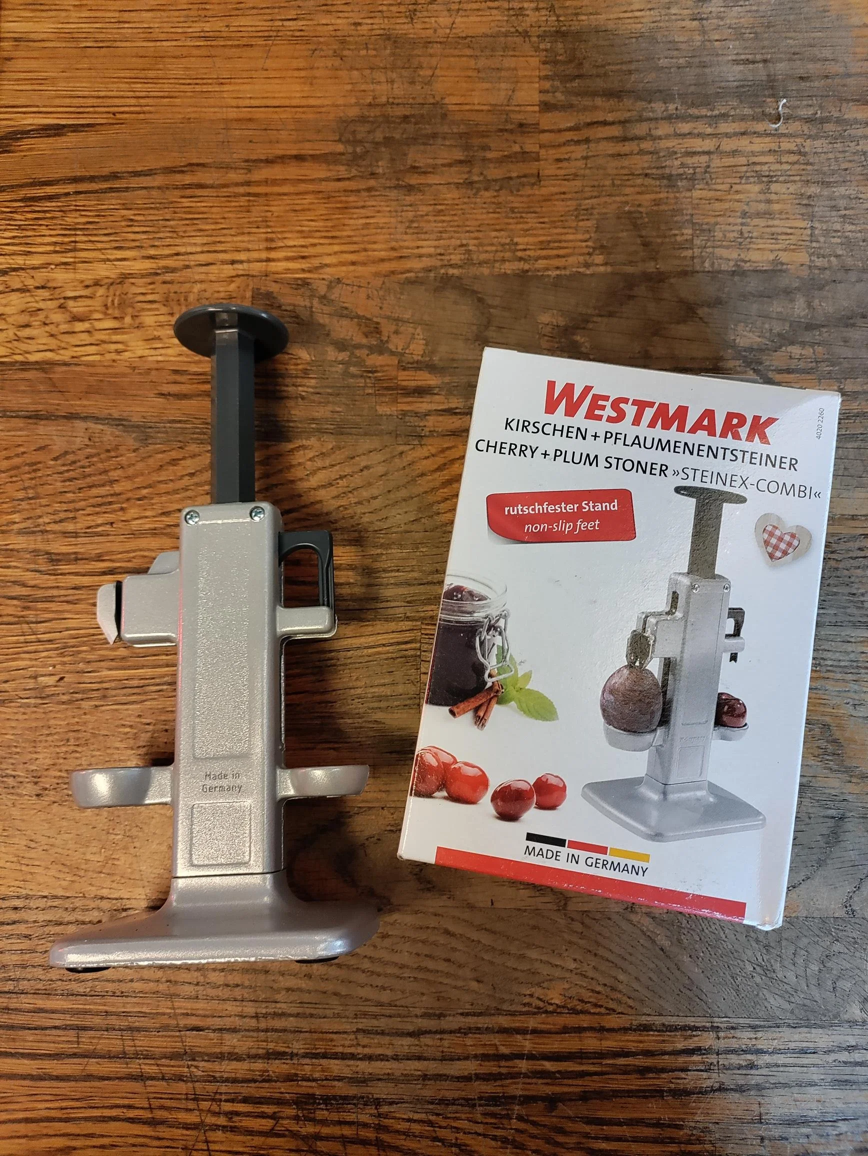 Westmark plommon och körsbärs urkärnare