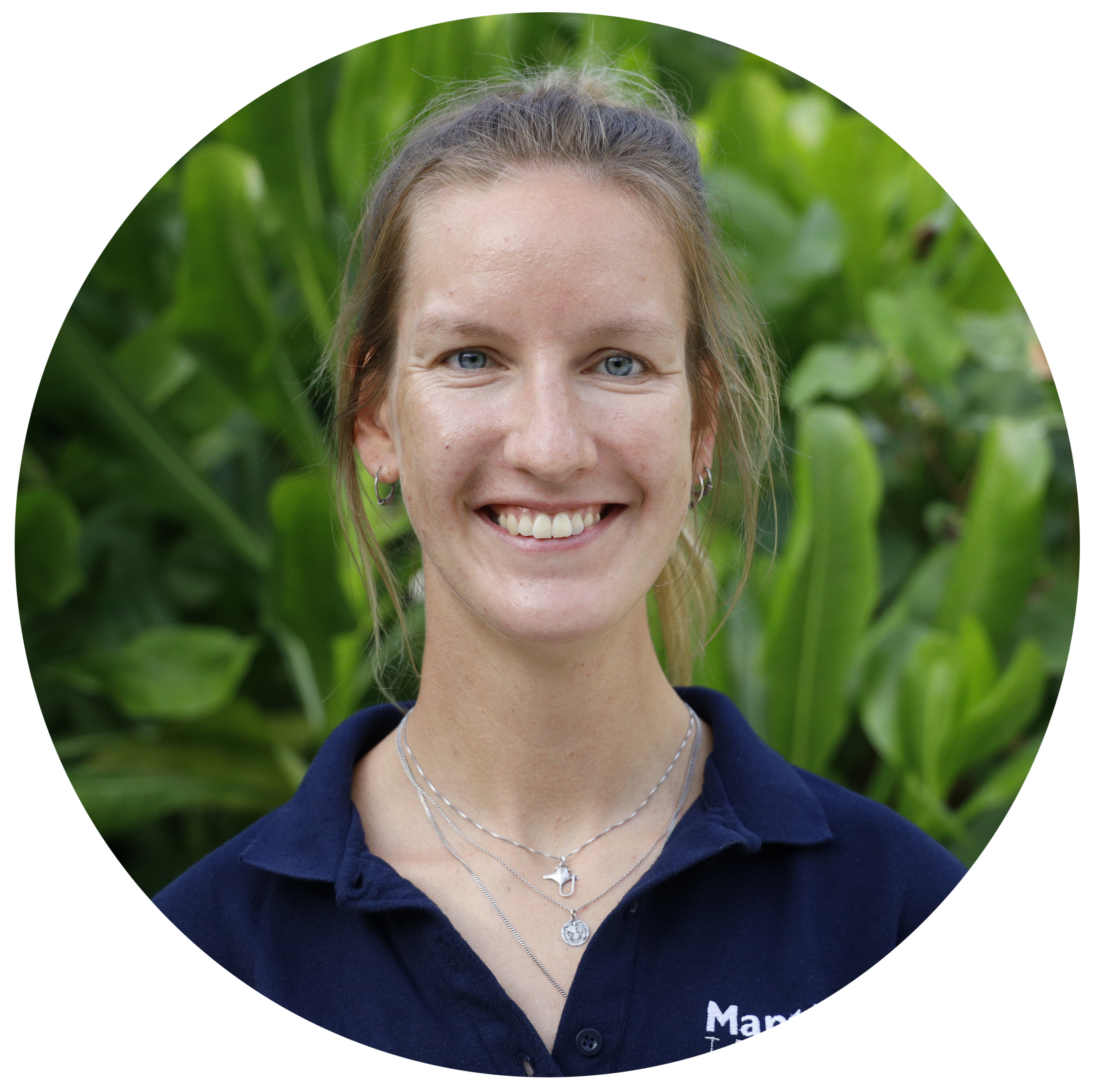 Lynn Kessler Circular Headshot.png