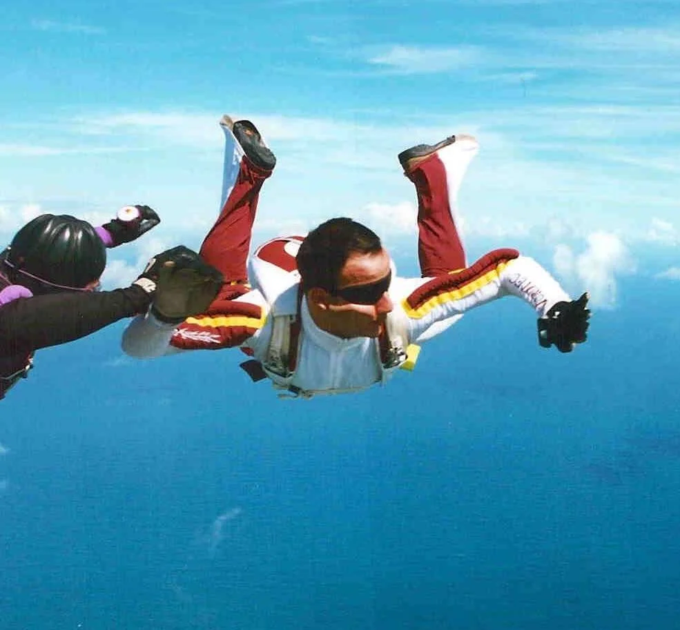 GKT-freefall-itap99-1.jpg
