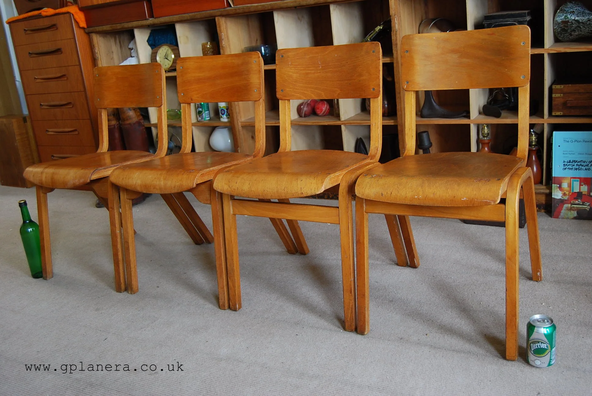 Stacking school chairs gplanera Brighton DSC_0821a.JPG
