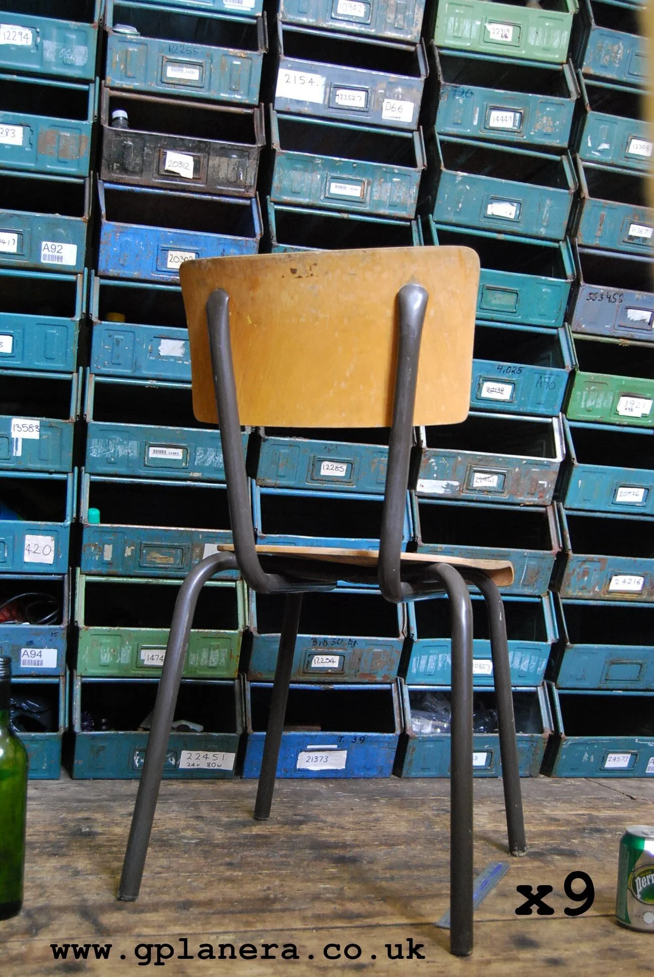 Collection of 9 stacking chairs a.JPG