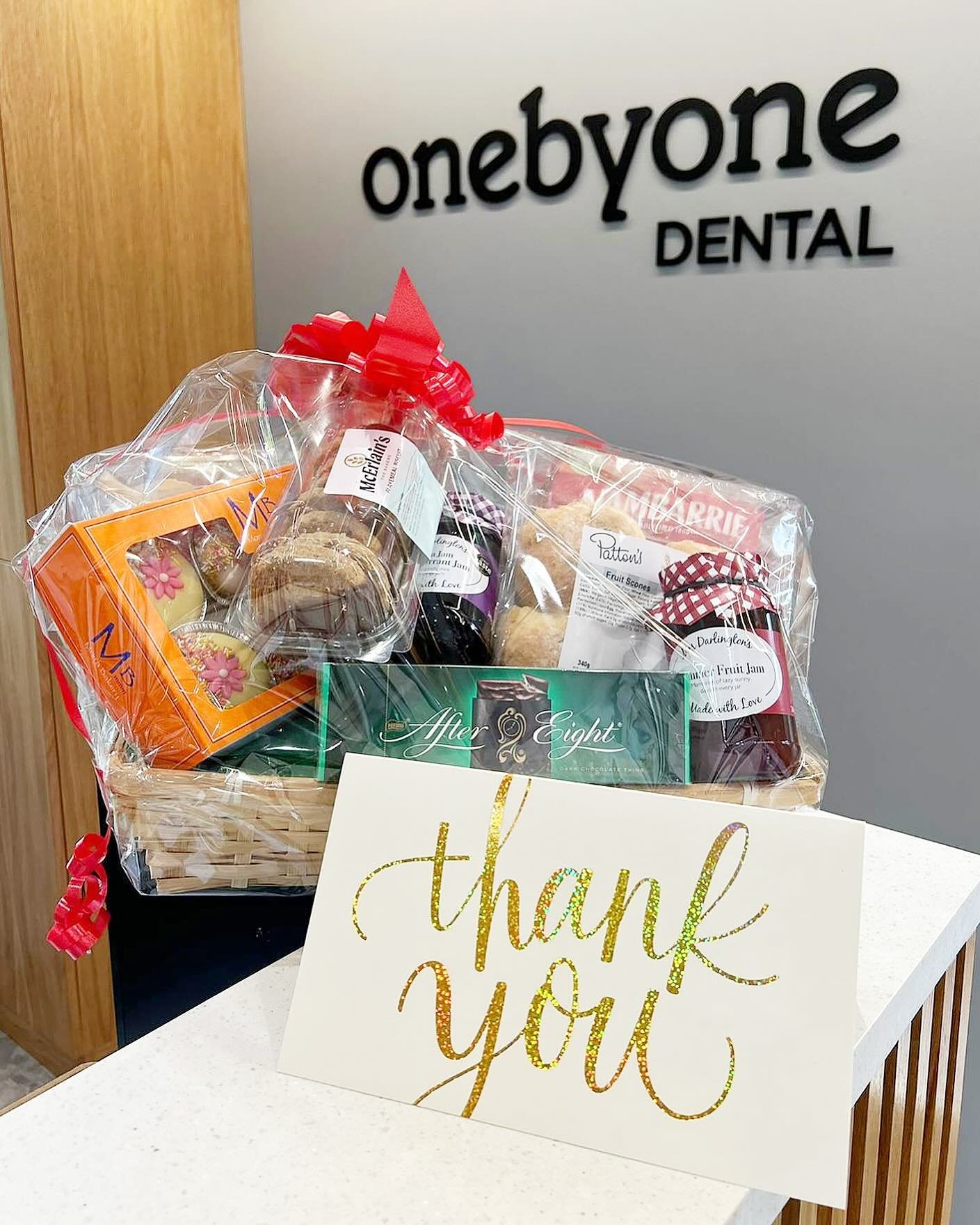 No no no&hellip; Thank You 🙏🤗
What a Friday - Sunshine ☀️ and #gifts 🎁🙌
A beautiful #hamper for @michaelcrilly_dental 👨🏻&zwj;⚕️ and our wonderful nursing team 👩🏻&zwj;⚕️ @onebyonedental ♾️ Stranmillis 📍 
Transforming #smiles 😃 with @invisali