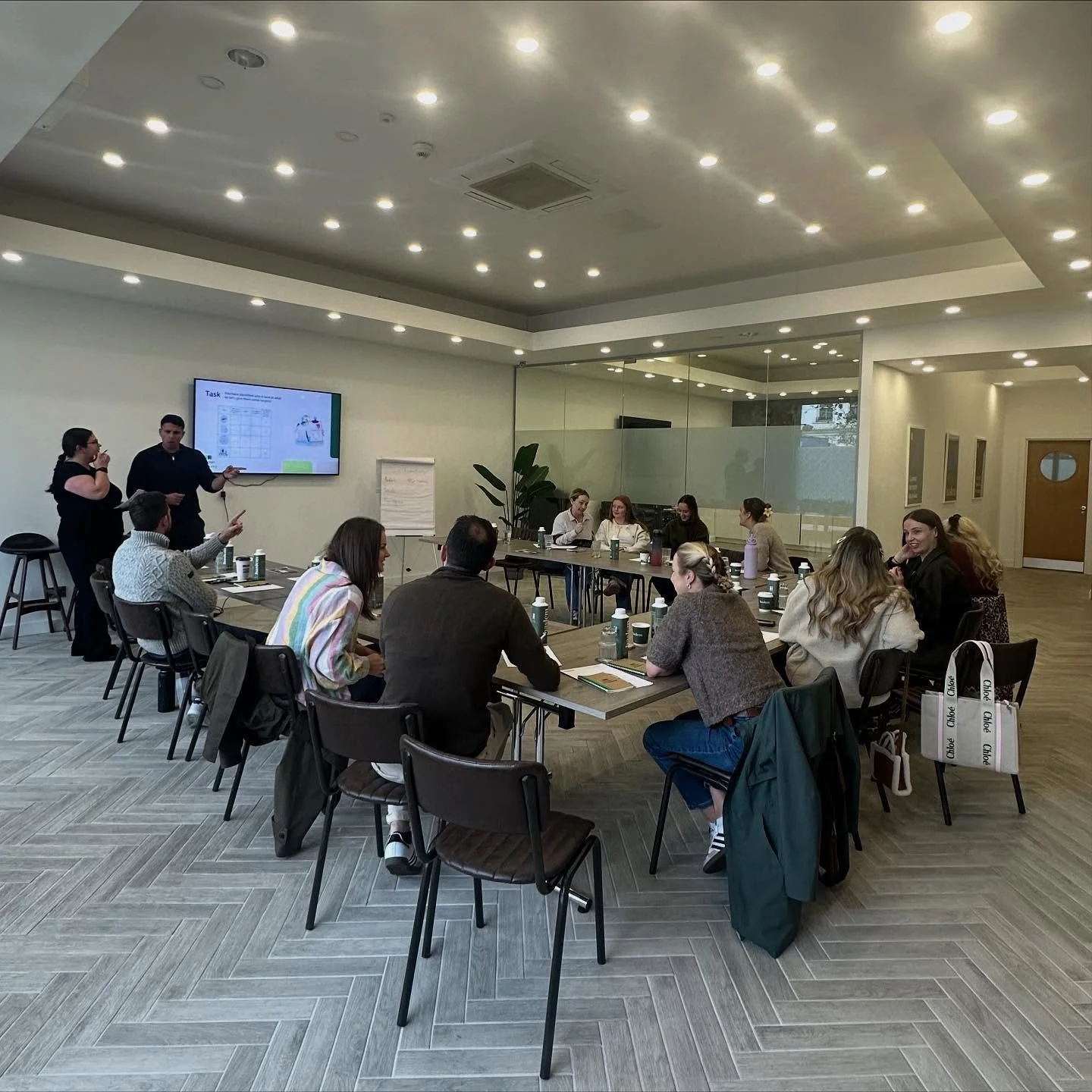 Team learning, collaboration, and growth are at the heart of what we do @onebyonedental βΎοΈ
Today, we enjoyed a fantastic Practice Study Day @haslemhotel with @denplan π diving into best practices, patient care insights, and the latest updates in Tea