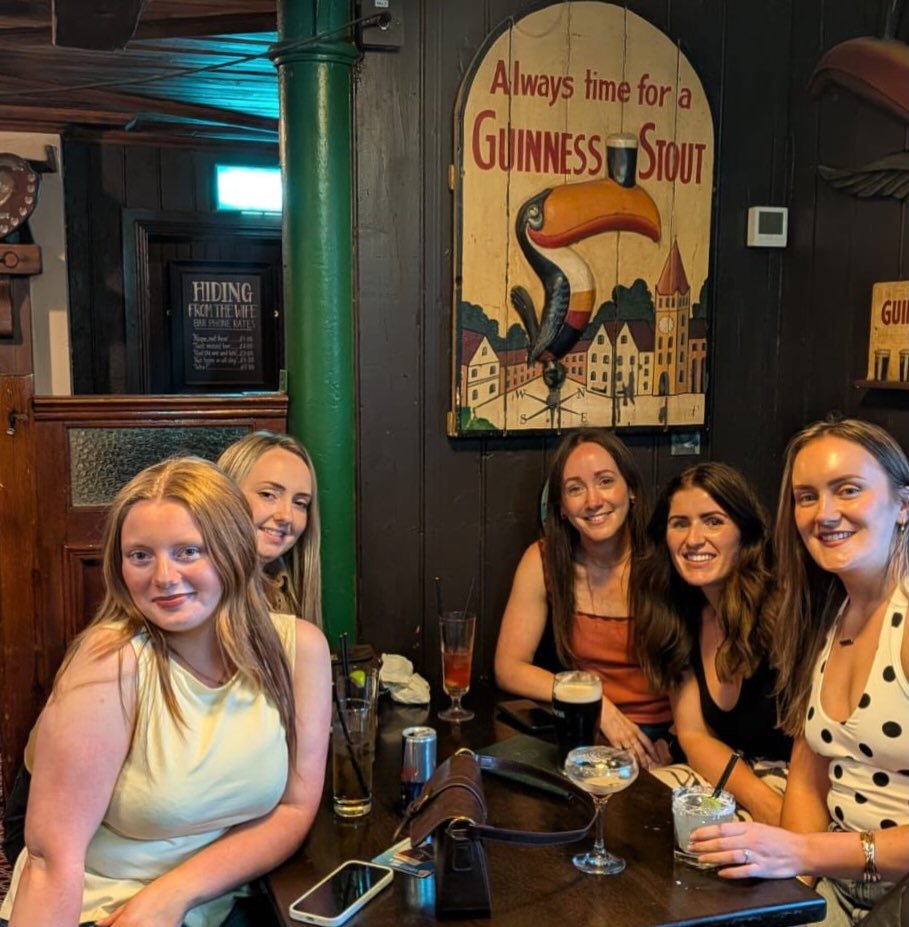 Celebrating Amanda turning 30 ✨🥂with the ladies of @onebyonedental ♾️ Lisburn 📍 

An amazing dental nurse, a fantastic teammate, and someone our patients absolutely love 👌👍🏻
Happy Birthday Amanda,  we&rsquo;re so glad you&rsquo;re part of our @o
