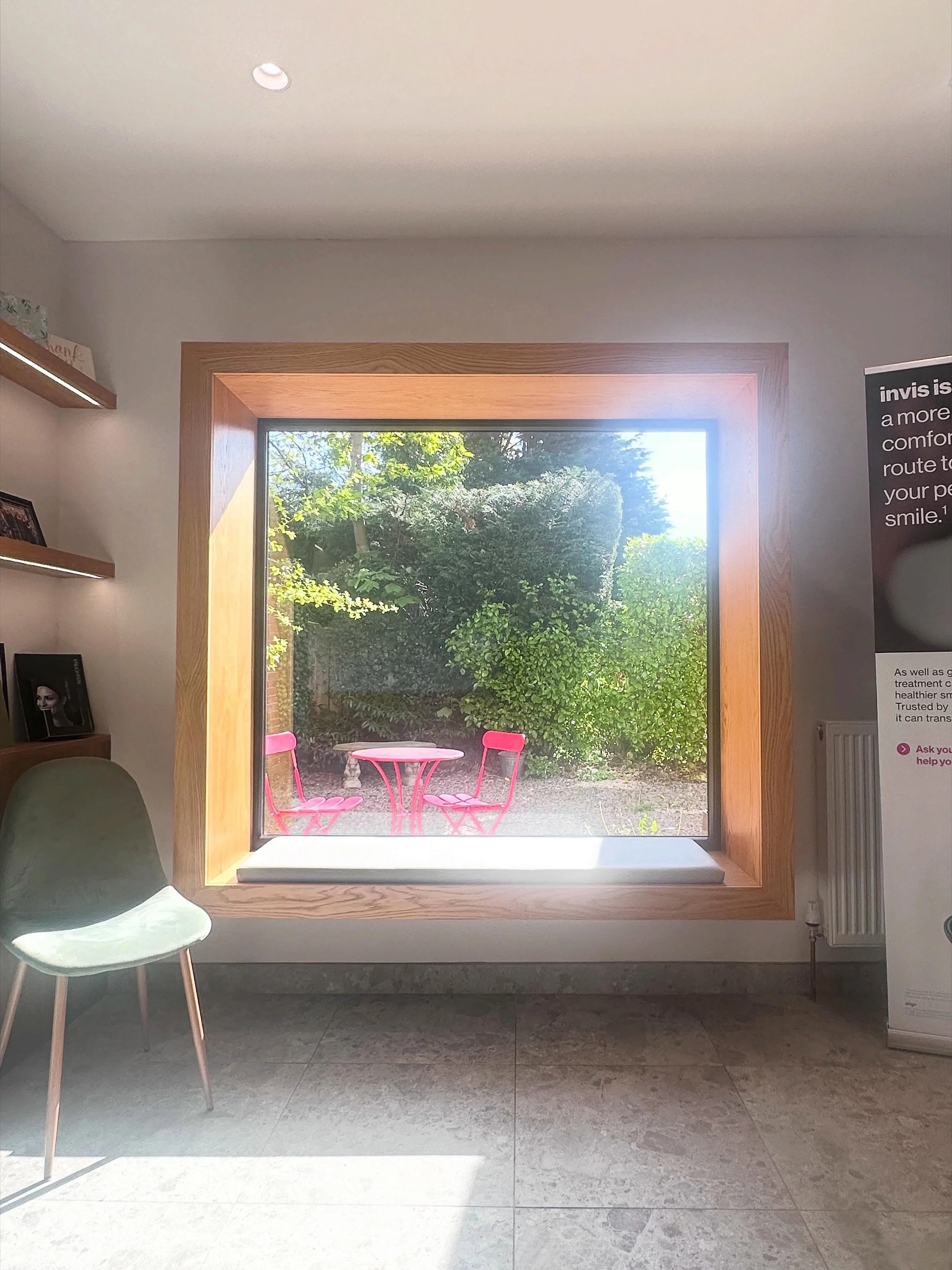 Sometimes the best part of your visit @onebyonedental ♾️ isn&rsquo;t just the smile you leave with - it&rsquo;s just chilling out in our waiting area ☀️

☀️ Sunshine pouring through our beautiful framed window seat, a quiet garden, and a chance to br