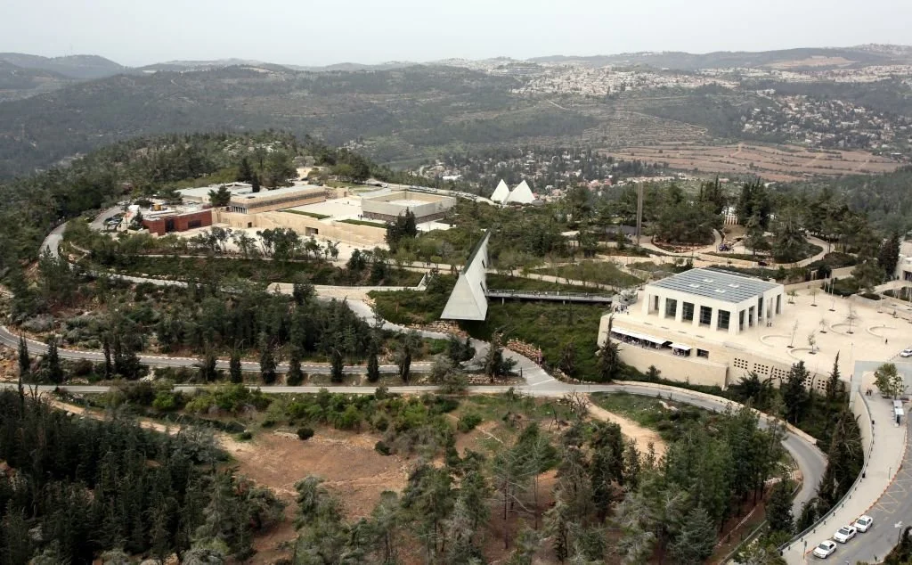 Yad Vashem Opens School for Evacuated Children