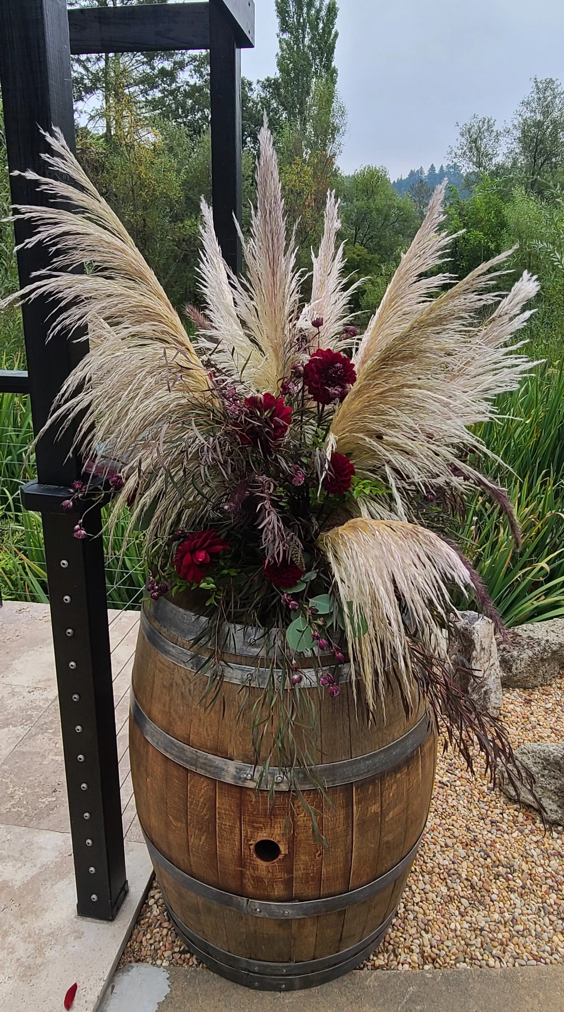 Custom Wedding ceremony flowers. Sonoma and Napa wine country weddings ...
