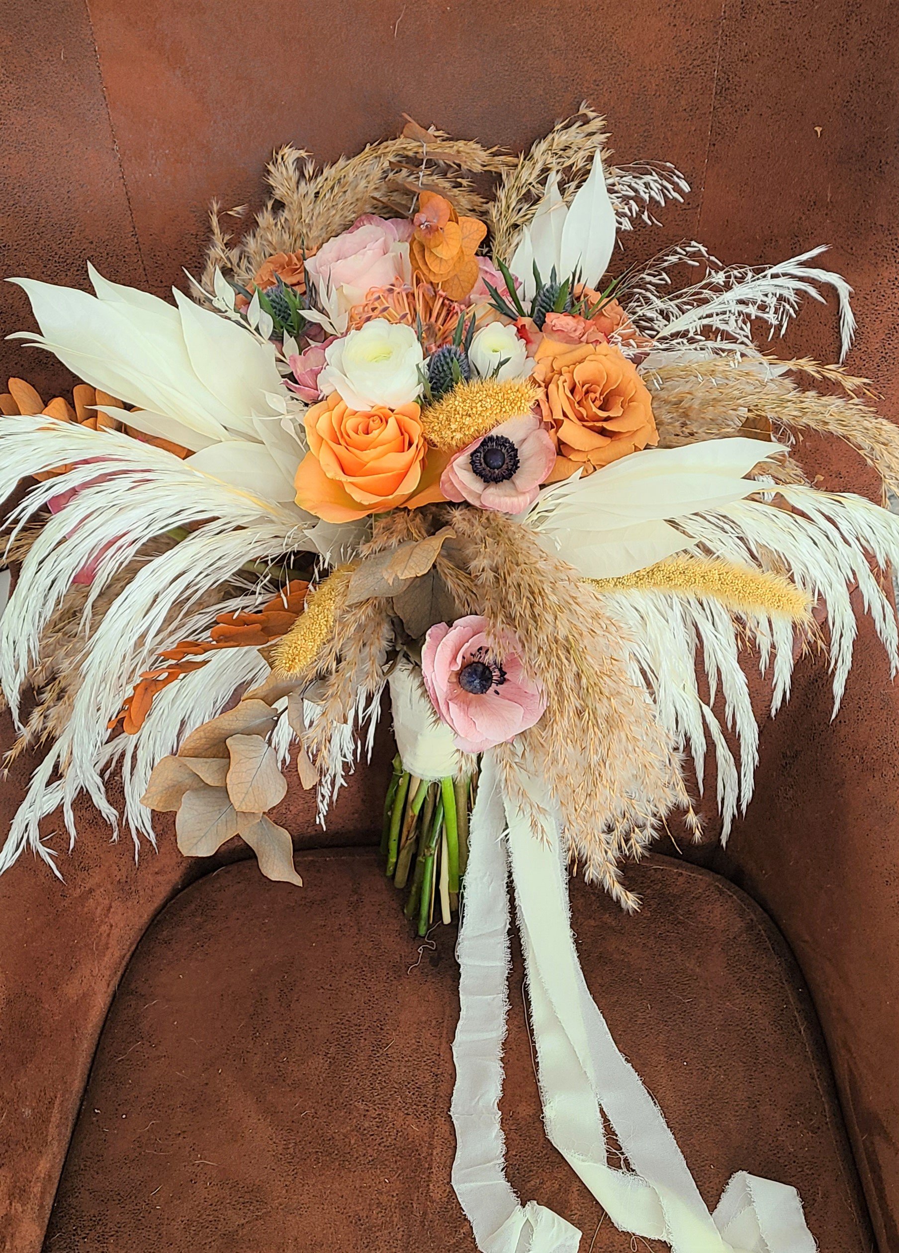 2022-04-02 Boho dried mojave Bouquet pampas 2.jpg