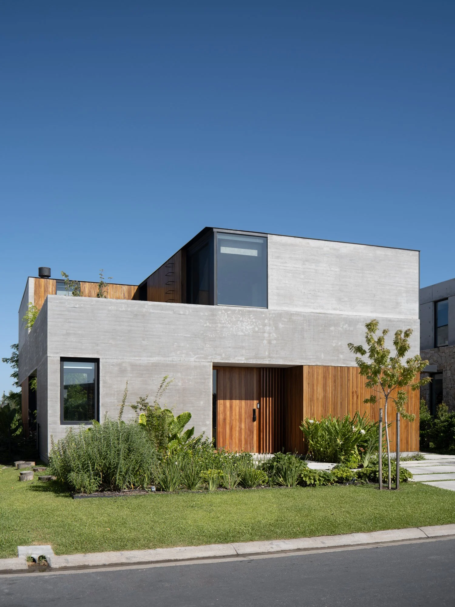 javier agustin rojas_casa n_DSF4020_low.jpg
