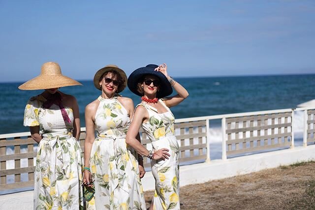Hat party!! Last summer we were fortunate to celebrate my mom&rsquo;s bday in Greece, Crete. 
Matching patterns for dresses BUT all different styles and of course different hat styles to match (hats @byvladainsta )! Ppl thought we were part of some d