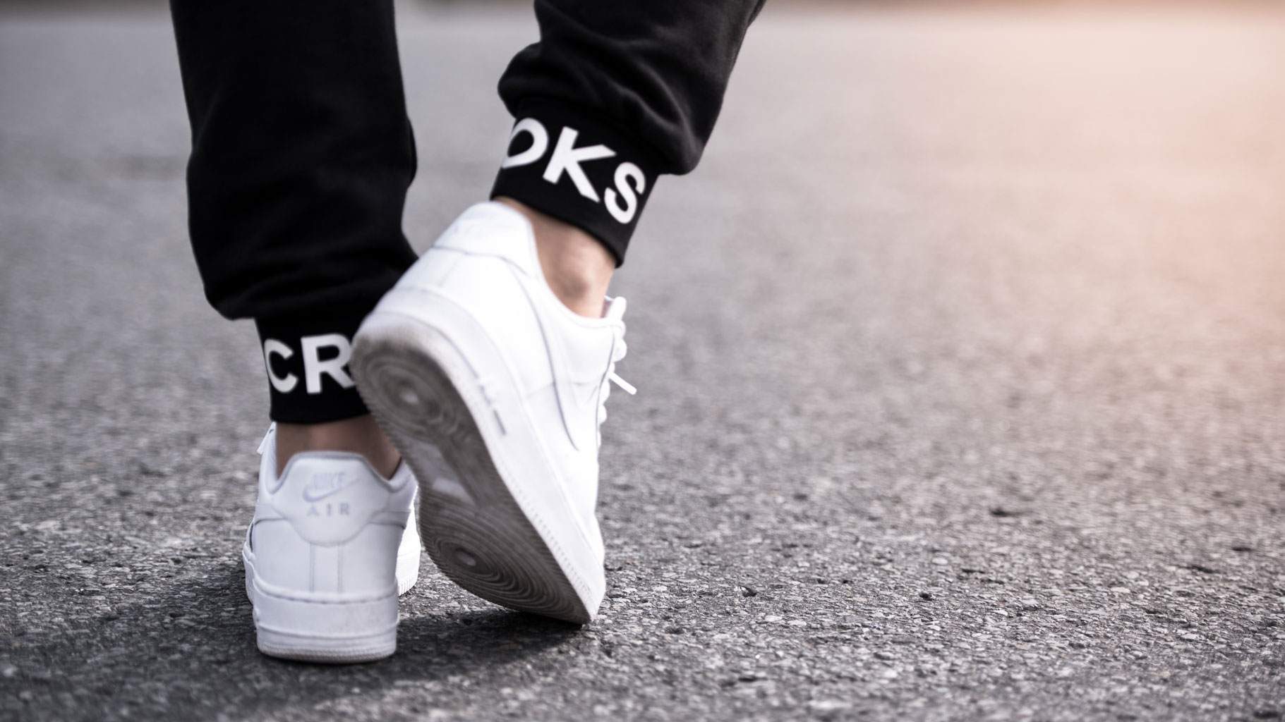 Crooks_Ladies_Fall2017_Lifestyle-4.jpg