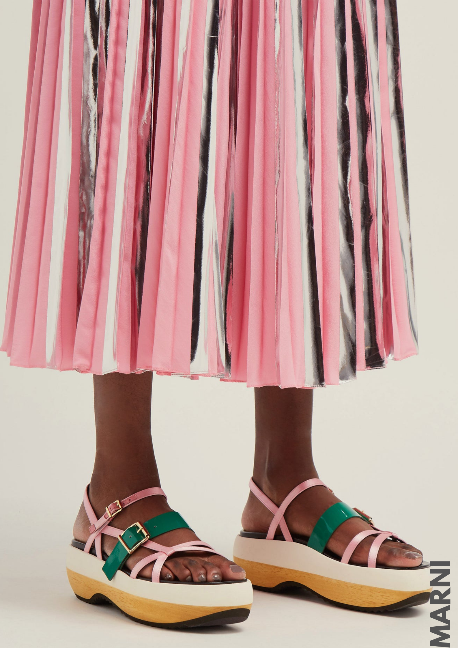 Sandals Post (7).png
