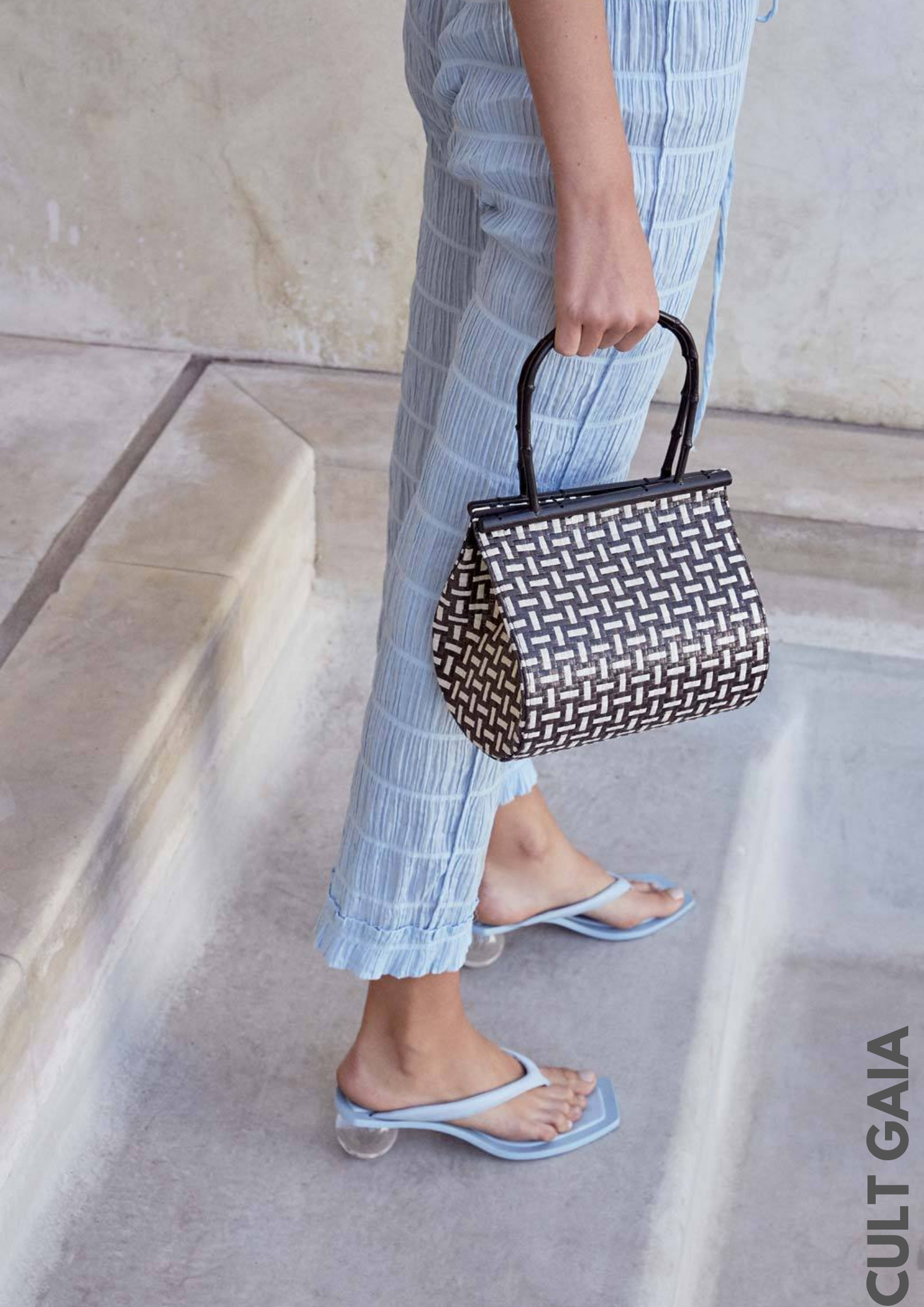 Sandals Post (11).png