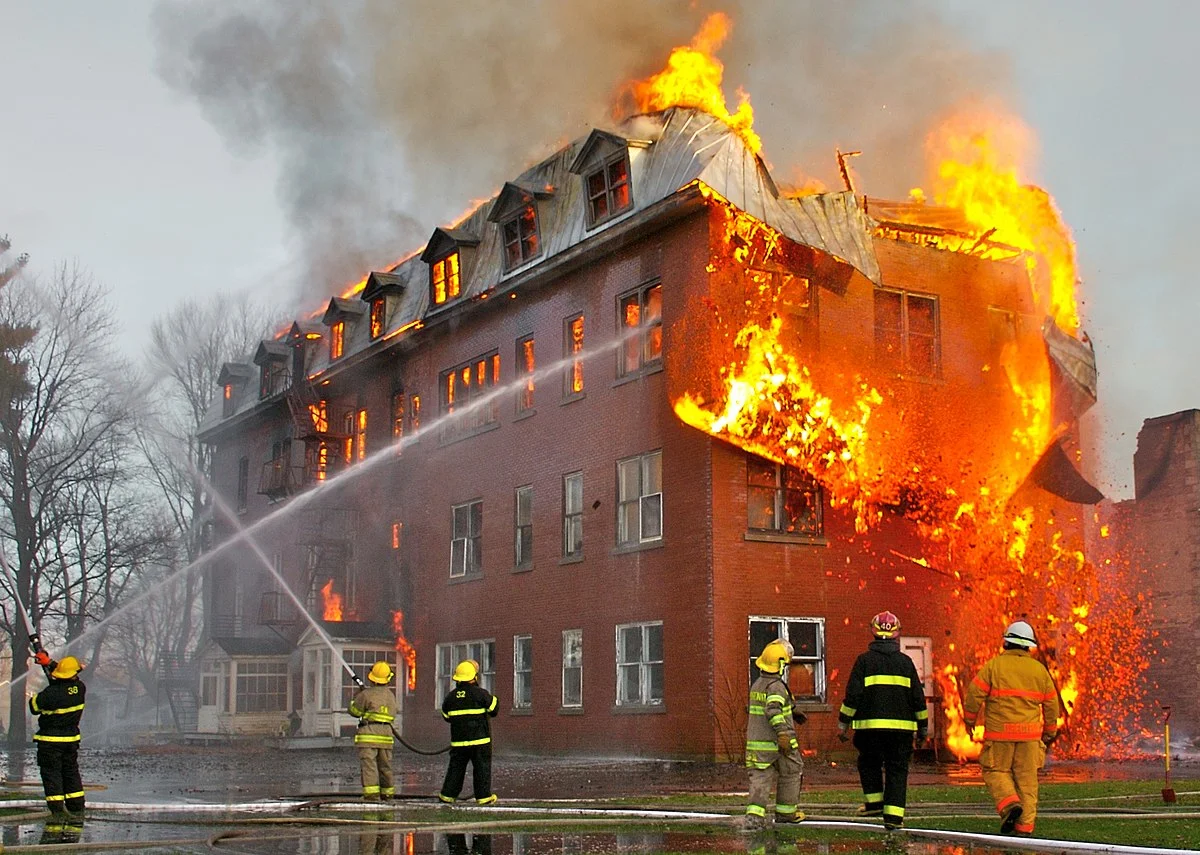 1200px-Fire_inside_an_abandoned_convent_in_Massueville,_Quebec,_Canada.jpg