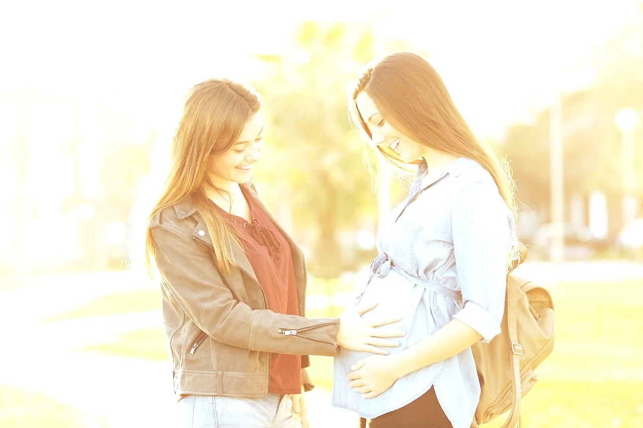 Pregnant%2BWoman%2B%2526%2BFriend%2B-%2BOutside.jpg