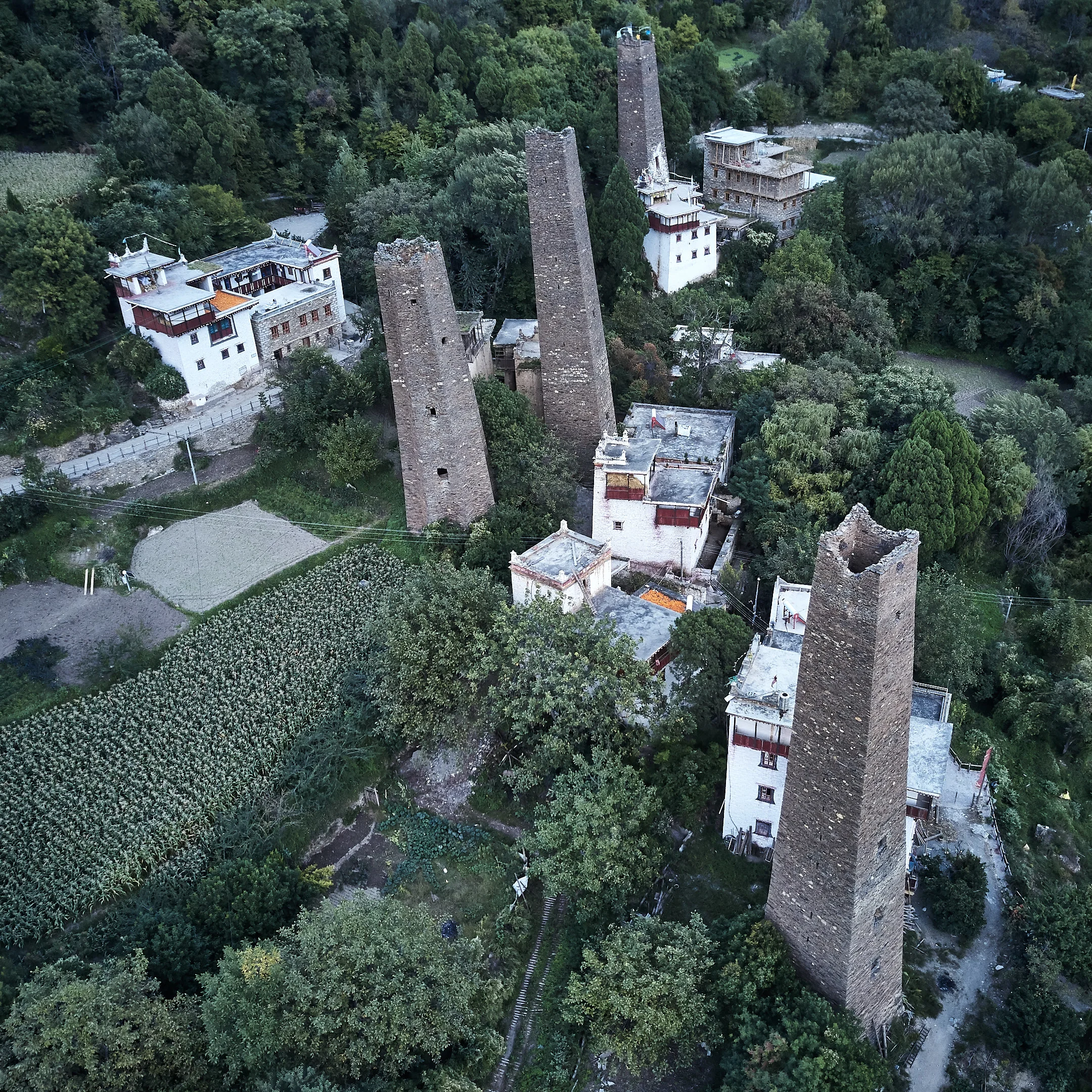 2017-10-06 18.25.41_FC220_DJI_0263.jpg