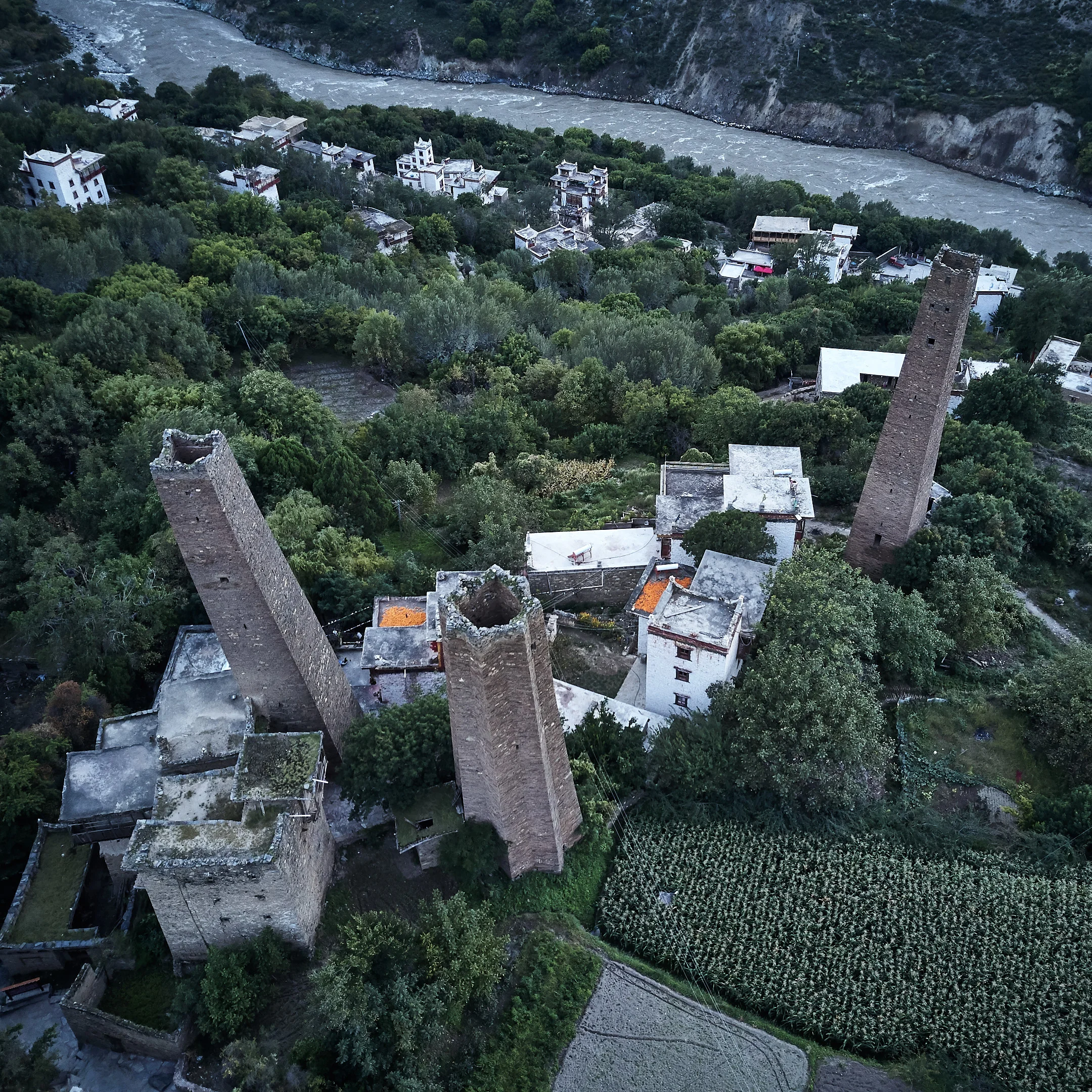 2017-10-06 18.28.41_FC220_DJI_0270.jpg