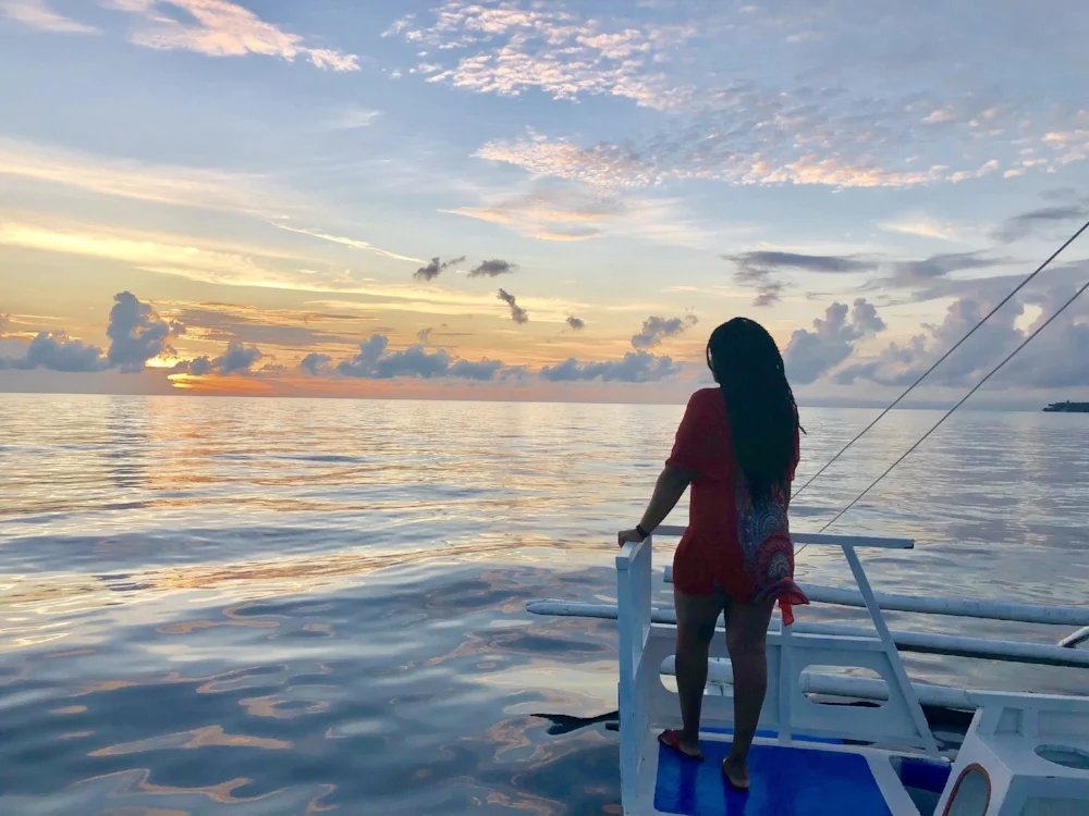 Oslob Boat Sunrise.jpg