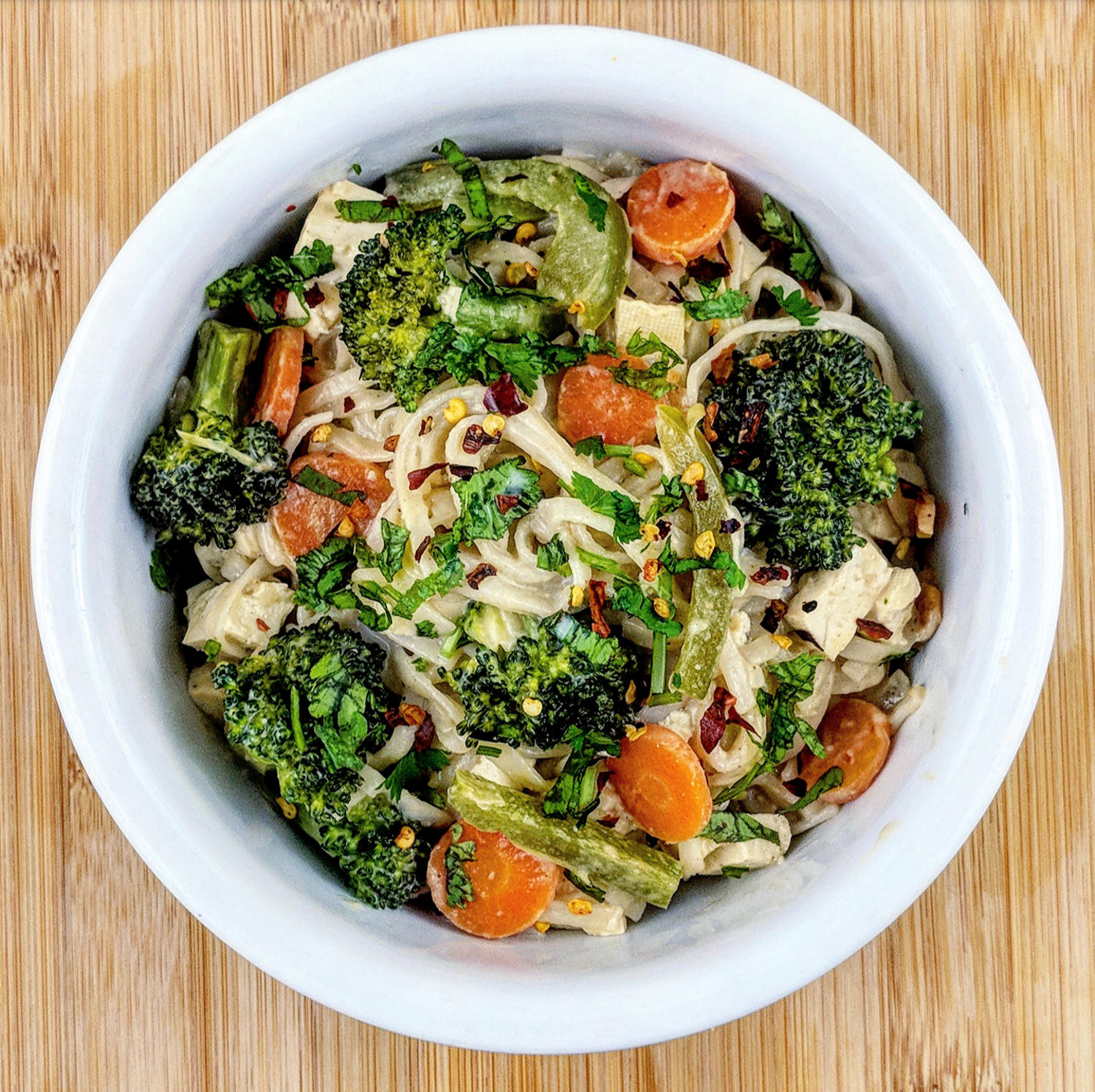 thai-peanut-noodles-with-veggies-and-tofu.jpg