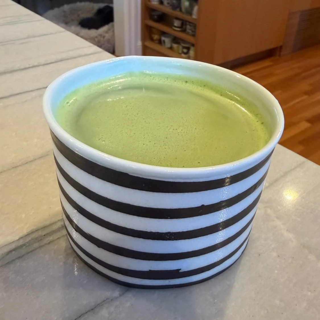 2025 porcelain ^10 soda 2¾x 3½x 3½"