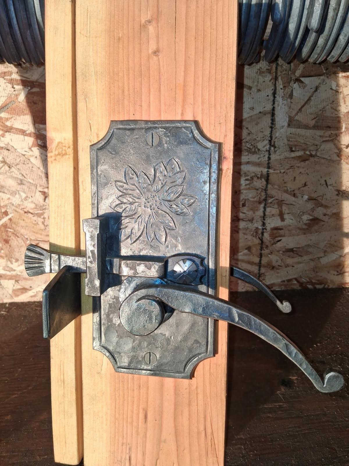 Door Latch - Fancy.jpg