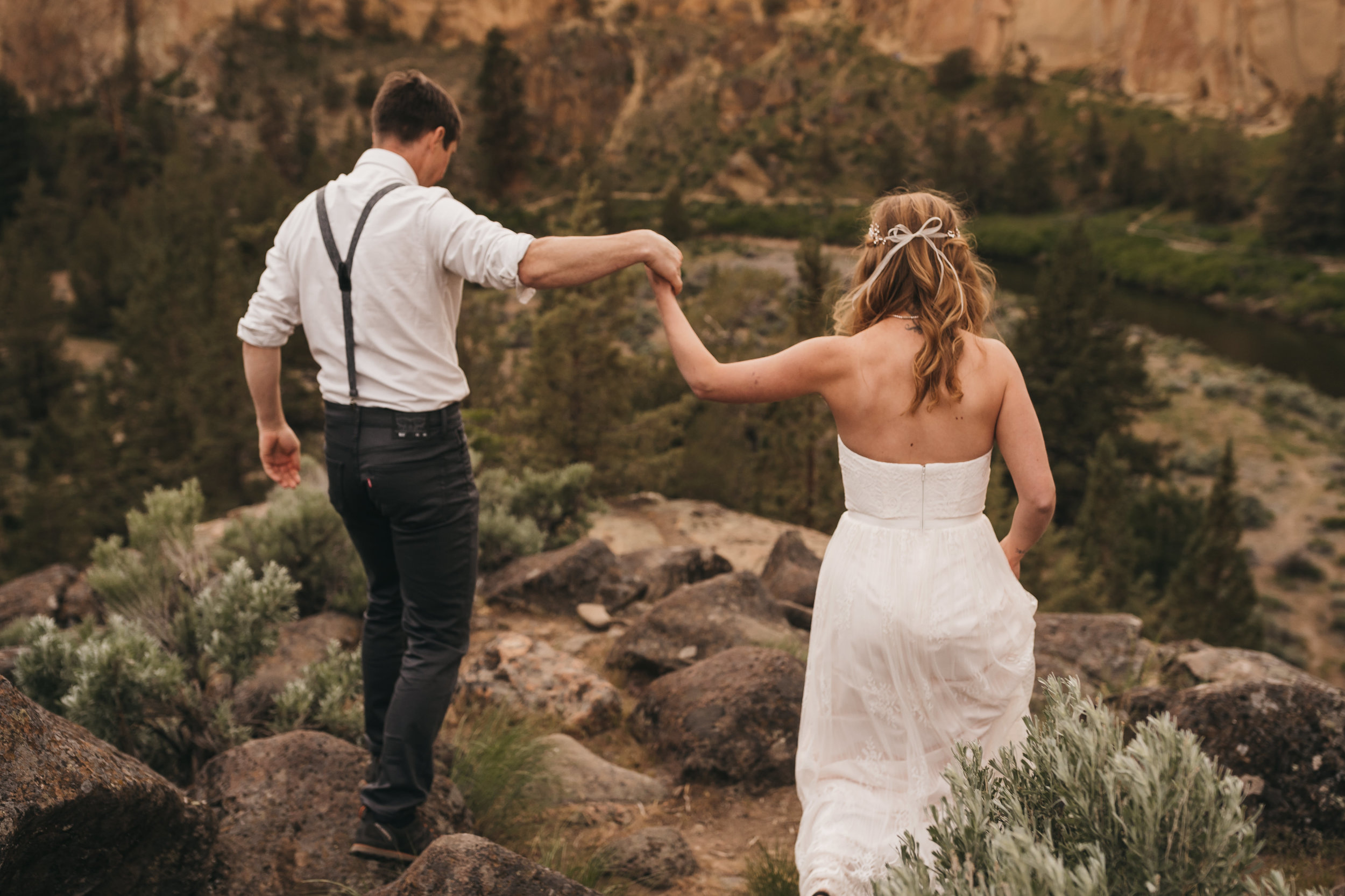 Smith Rock State Park Sunset Photo Session | Between the Pine Adventure Elopement Photography