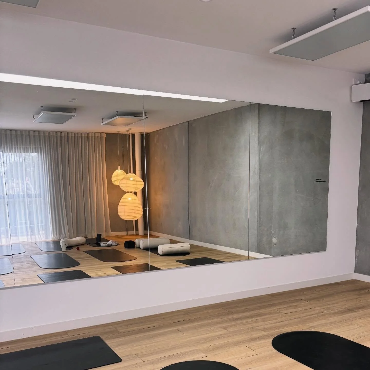Where we do our embodied yoga/mental health/wellbeing/OT sessions @studioheat.mornington, endlessly grateful for this space and this work to explore our human experience 🤍 #lunatherapy #mentalhealthoccupationaltherapy #morningtonpeninsulayoga #habit