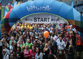 Crowded Edinburgh Start (1).jpeg