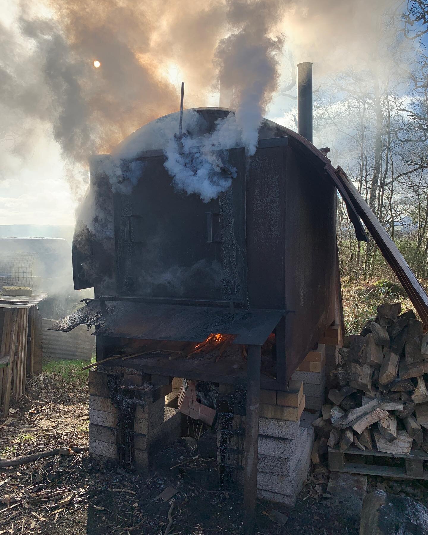 Many thanks to the lovely folk @scottishcharcoal for introducing me to Betty, their charcoal kiln. I spent a happy day listening to her hiss and sing whilst chatting to Jo and Paul about the wonders of charcoal. The sun shone, the disco ball glimmere