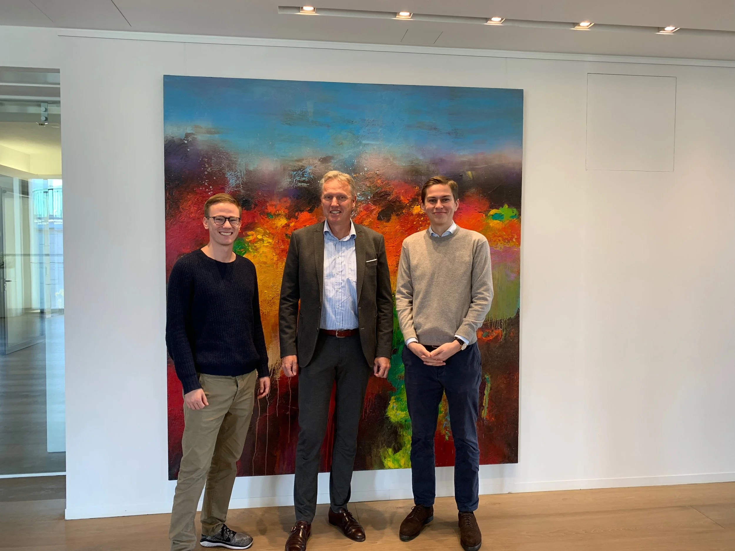 Justus, Herr Konstantin Heitmann und Johannes bei Orrick in Düsseldorf