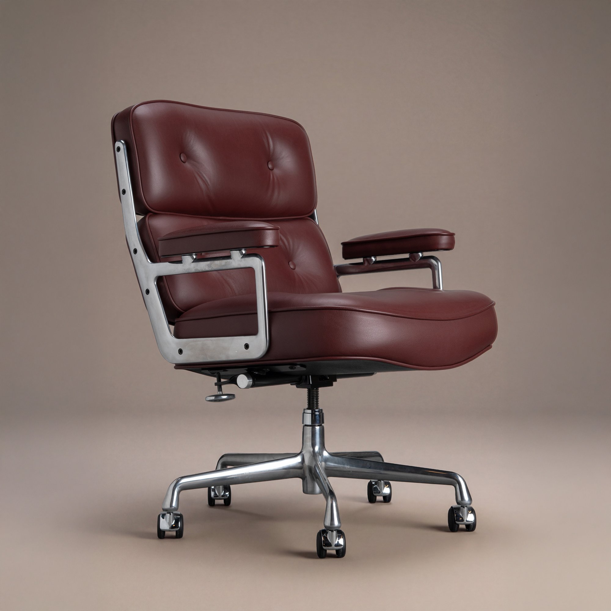 [OR388] Eames Time Life Executive Chair in Bordeaux Leather by Herman Miller - Square6.jpg