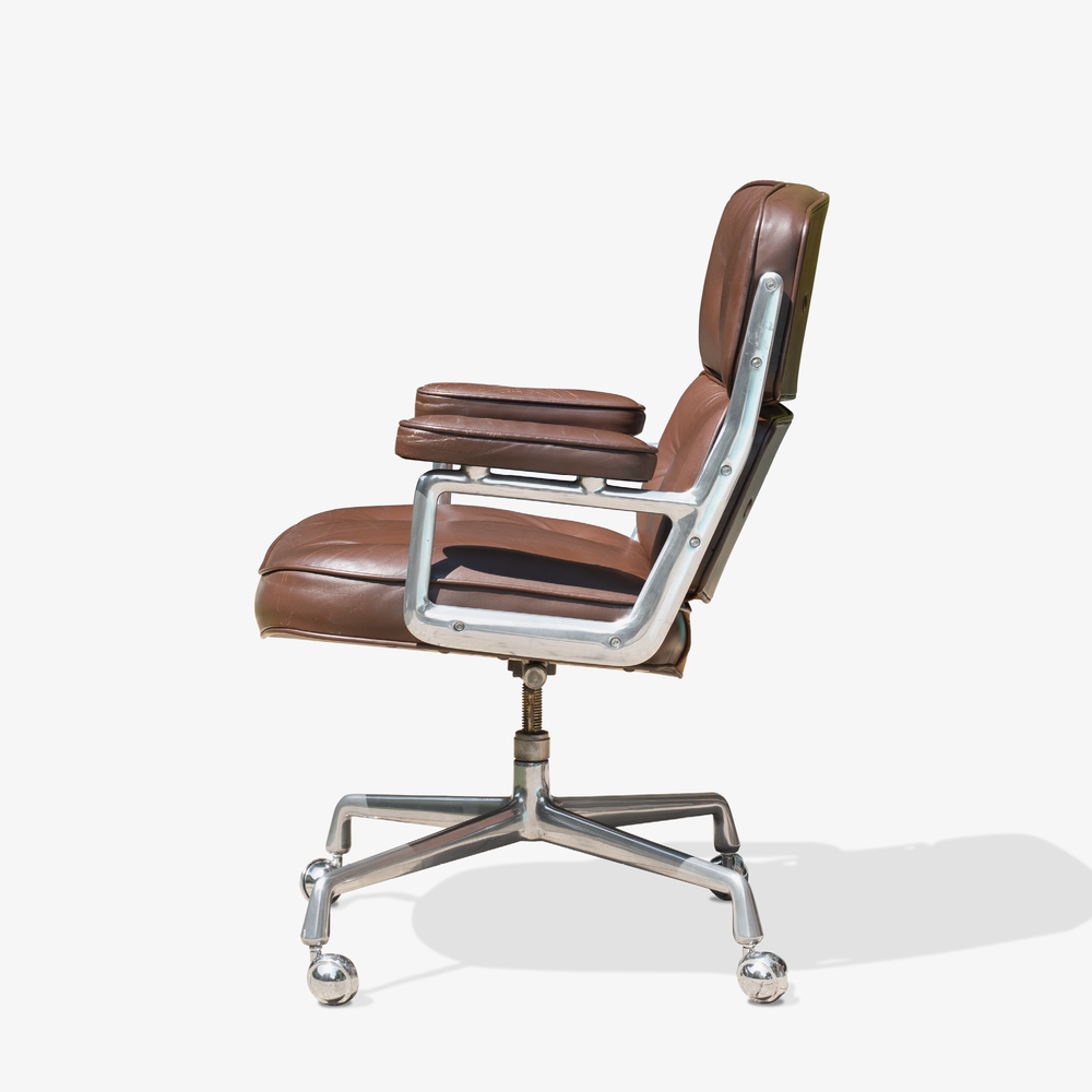 "Time-Life" Executive Chair in Brown Leather by Charles & Ray Eames for Herman Miller | Object