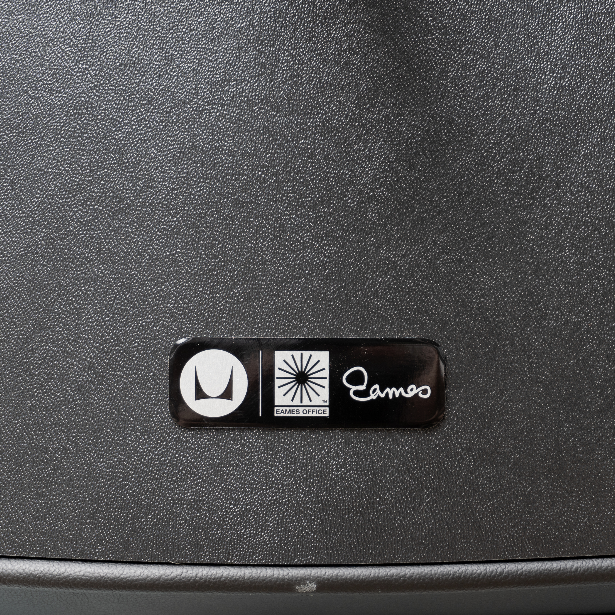 [OR139] Eames Executive %22Time-Life%22 Chair in Black Leather by Charles & Ray Eames for Herman Miller - Square8.png