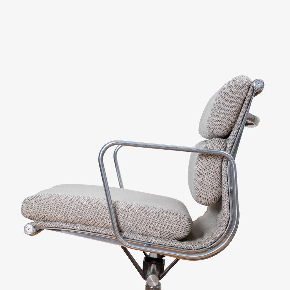 Eames Soft Pad Management Chairs by Charles & Ray Eames for Herman Miller  in Fabric