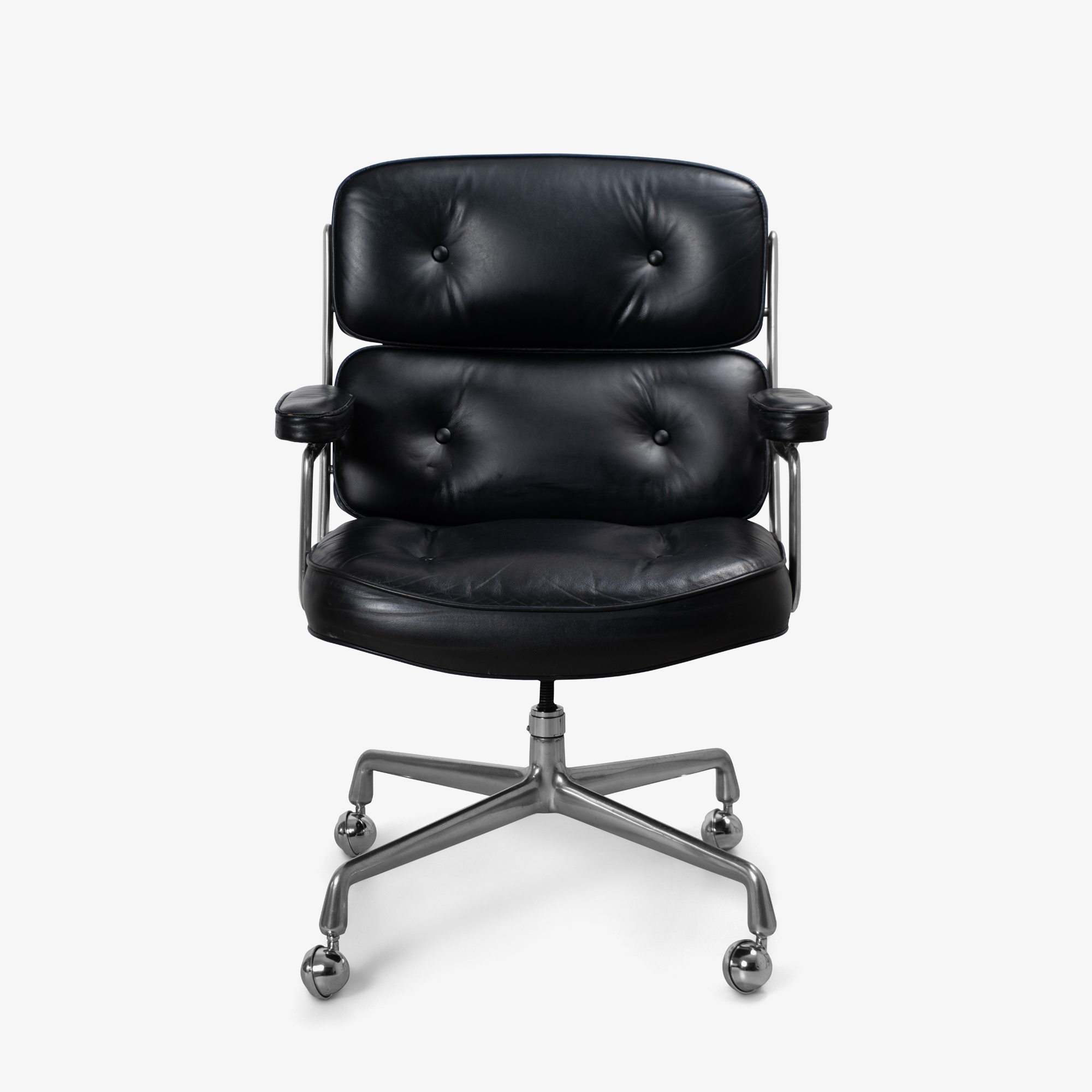 [OR201] Eames Time-Life Executive Chair in Black Leather - Square2.png