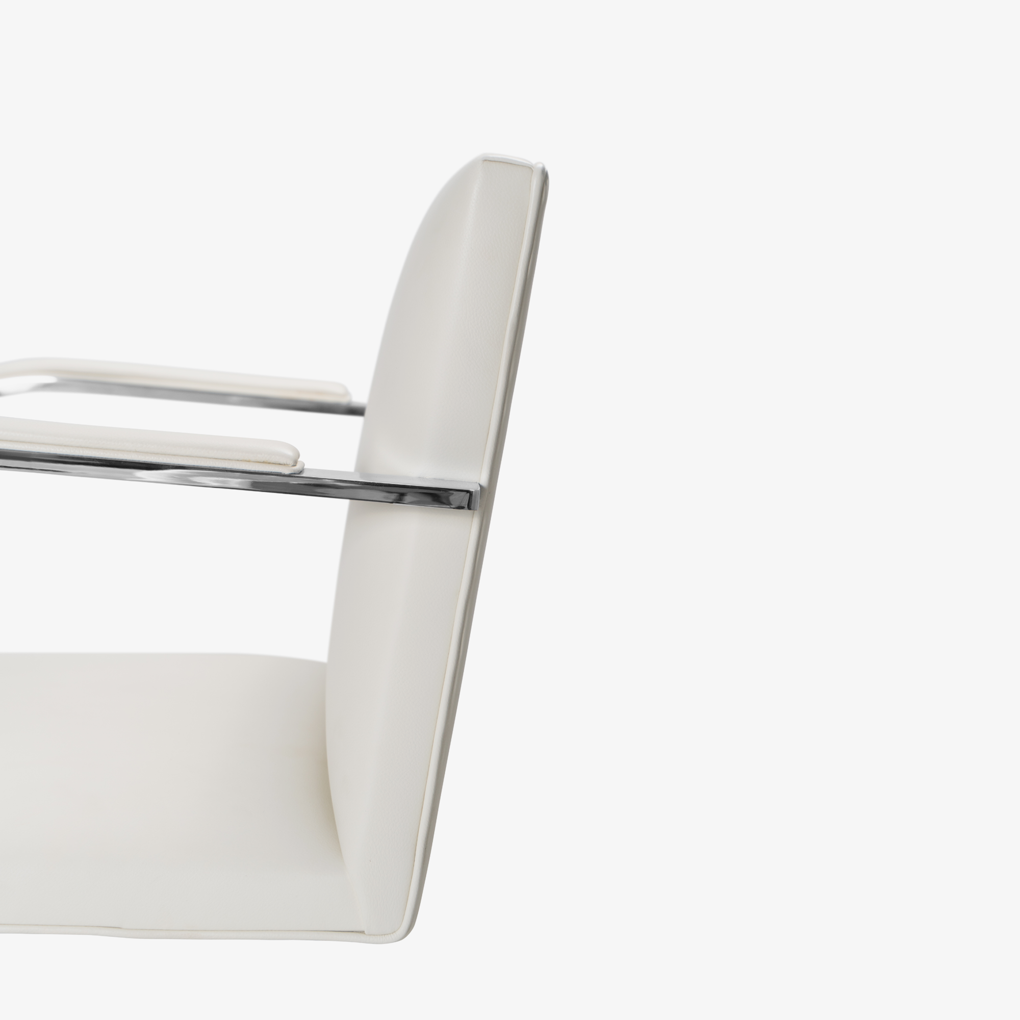 [OR202] Brno Flat-Bar Chairs with Armpads in Ivory Leather & Polished Chrome, Set of 4 - Square5.png