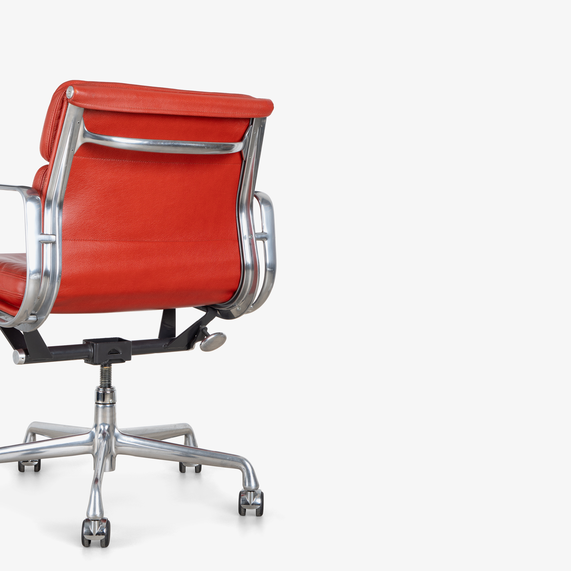 [OR263] Eames Soft-Pad Management Chair in Red Edelman Leather - Square5.png