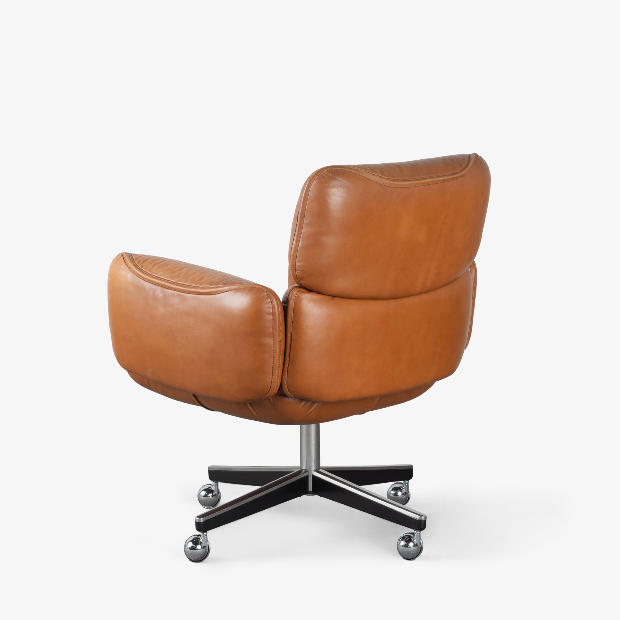 [OR280] Otto Zapf Executive Chairs in Saddle Brown Leather by Knoll - Square3.png