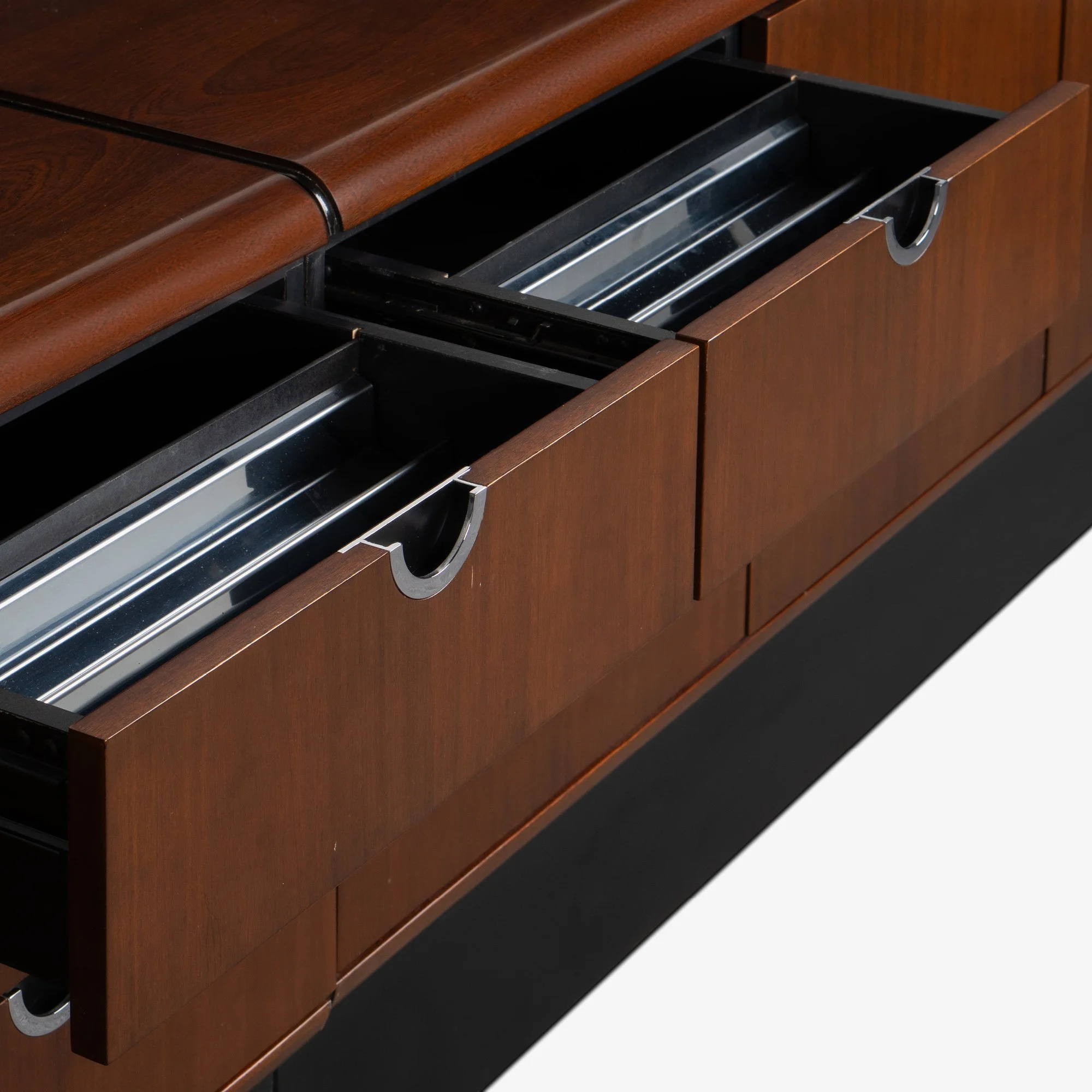 [OR321] Custom Knoll Credenza - Square9.jpg