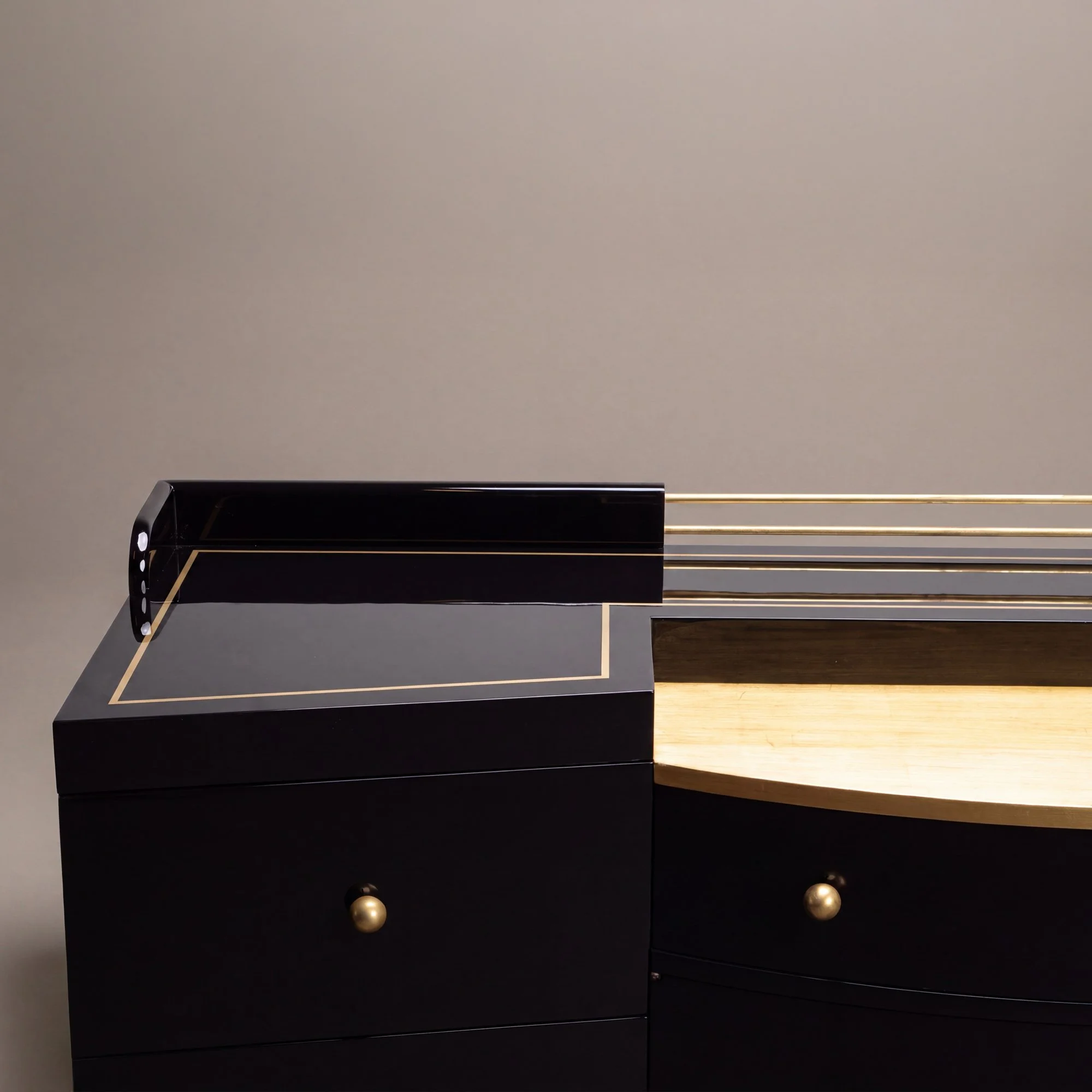 [OR389] Art-Deco High Gloss Black & Gold Leaf Bar7.jpg