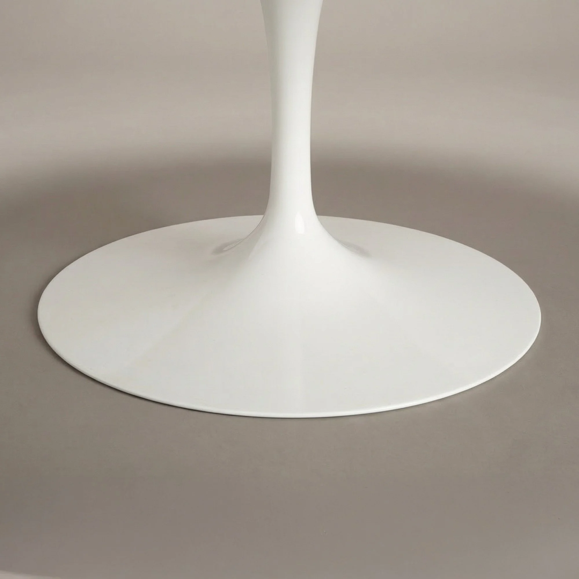 [OR368] Saarinen Tulip Pedestal Round Cocktail Table in Marble:Wood - Square4.jpg