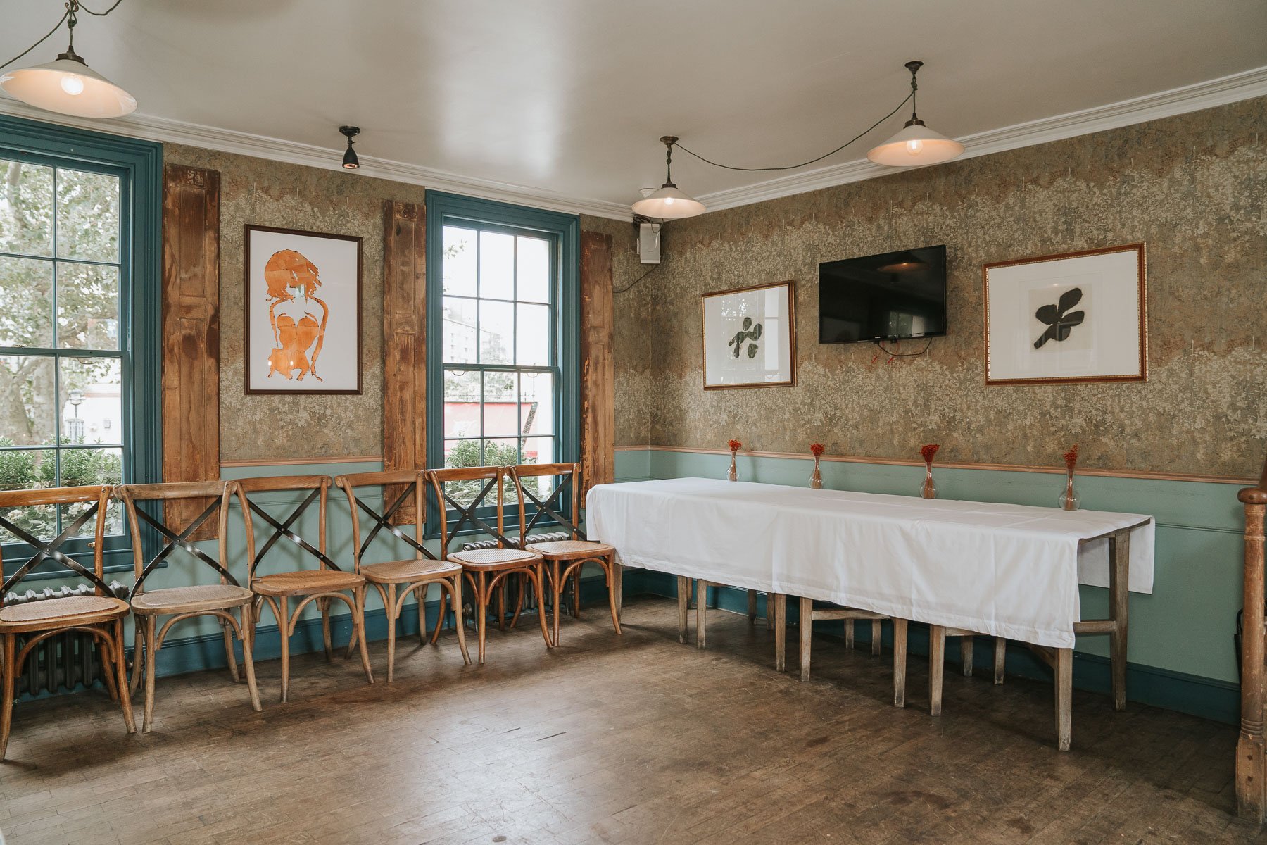  The Ebury private dining room at The Orange Pub in Belgravia. 