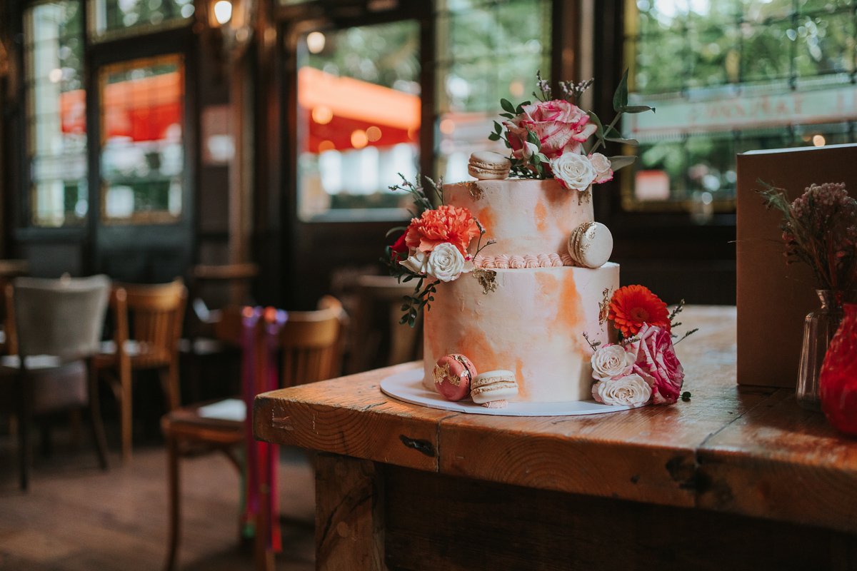  A wedding cake at the prince albert pub in camden. 