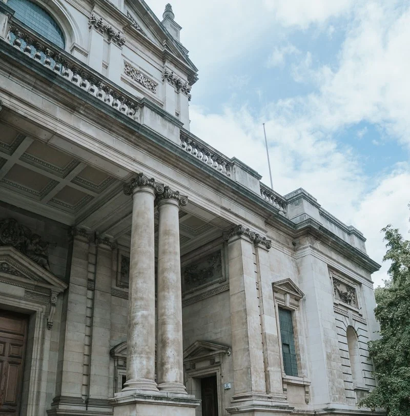  The grand façade of Brompton Oratory in Knightsbridge, London, on a sunny day. 